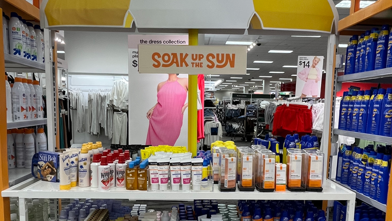 Beach Bag Essentials: Cannabis Sun Protection You Can’t Forget